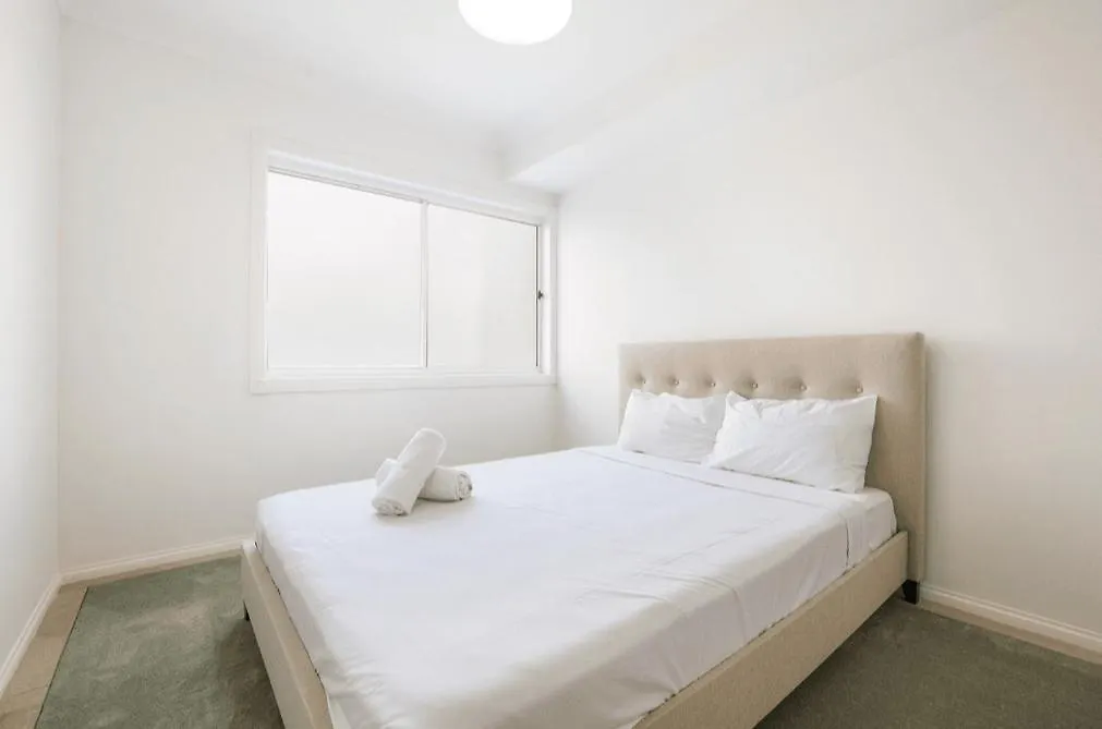 3 Bedroom Top Floor Beachfront Apartment In Surfers Paradise - Q Stay Gold Coast